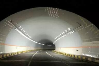 隧道照明發(fā)展史:從簡(jiǎn)單照明到智慧照明