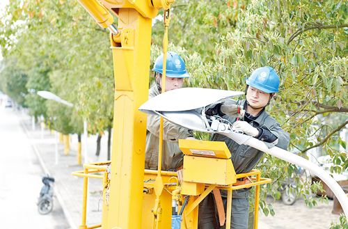 路燈控制器安裝